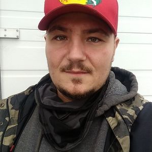 Meet your Posher, Amir